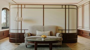 Suite, Tower | Living room | TV