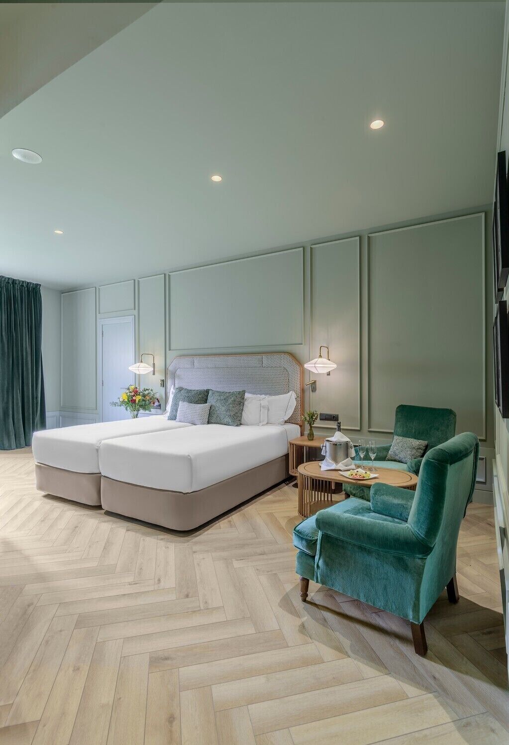 Suite, 2 Bedrooms | Minibar, in-room safe, desk, soundproofing