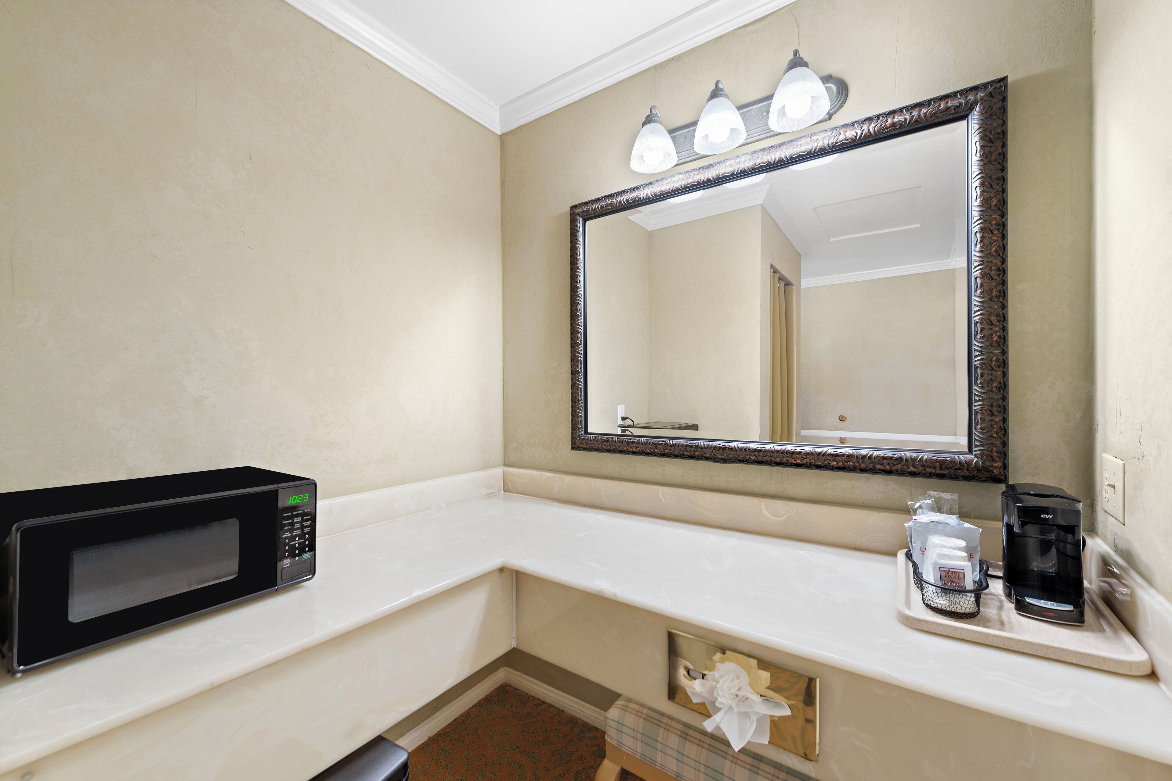 1 bedroom, premium bedding, blackout curtains, iron/ironing board