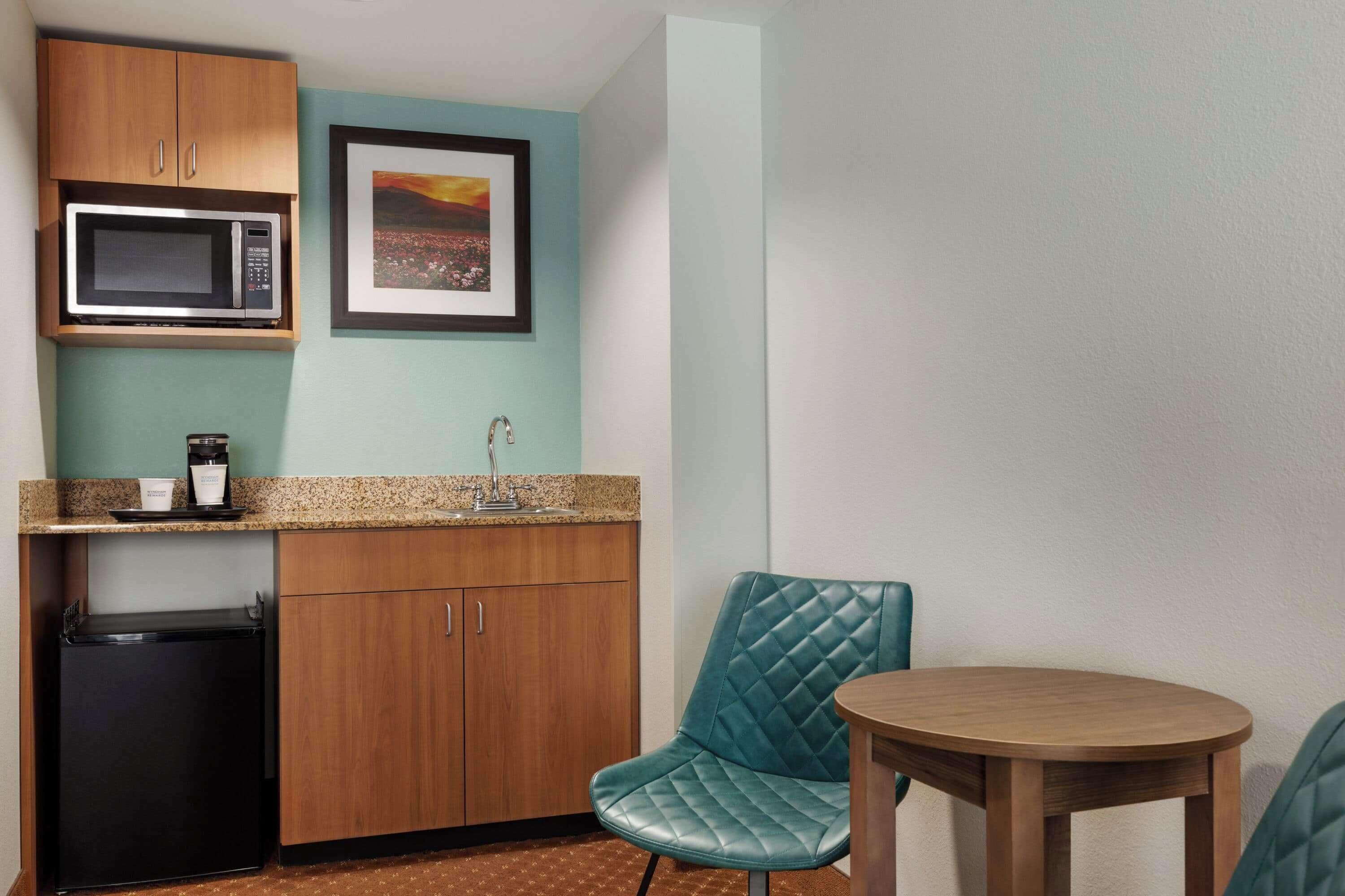 premium bedding, in-room safe, desk, blackout curtains