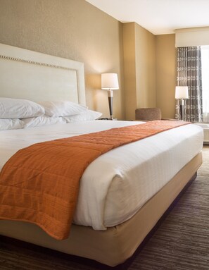 Desk, laptop workspace, blackout drapes, iron/ironing board - Drury Inn & Suites Cincinnati Sharonville (Sharonville)