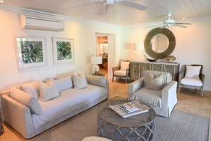 Villa, 3 Bedrooms | Living area