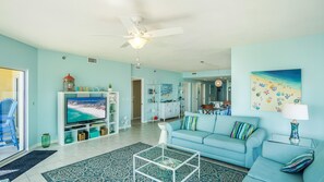 3 Bedrooms Gulf Front Condo, Beach Chairs Included | Living area - Emerald Isle (Pensacola Beach)