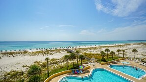 3 Bedrooms Gulf Front Condo, Beach Chairs Included | 沙滩/海景