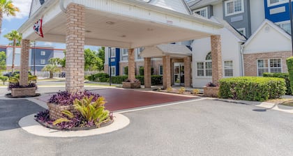 Microtel Inn & Suites by Wyndham Kingsland Naval Base I-95