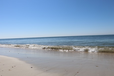Beach. Sunbird ANNEX Resort