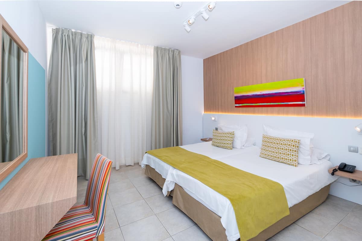Apartment, 1 Bedroom | Blackout drapes, iron/ironing board (on request), WiFi (free)