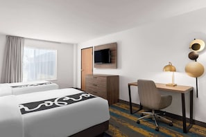 Room, 2 Queen Beds, Accessible, City View (Mobility/Hearing Impaired Accessible)