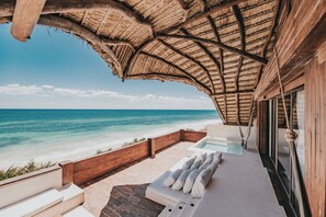In-room safe, free WiFi, individually decorated, individually furnished - Papaya Playa Project, Tulum, a Member of Design Hotels (Tulum)