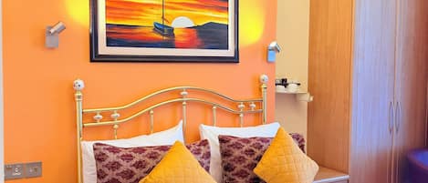 Deluxe Double Room | 1 bedroom, in-room safe, soundproofing, free WiFi