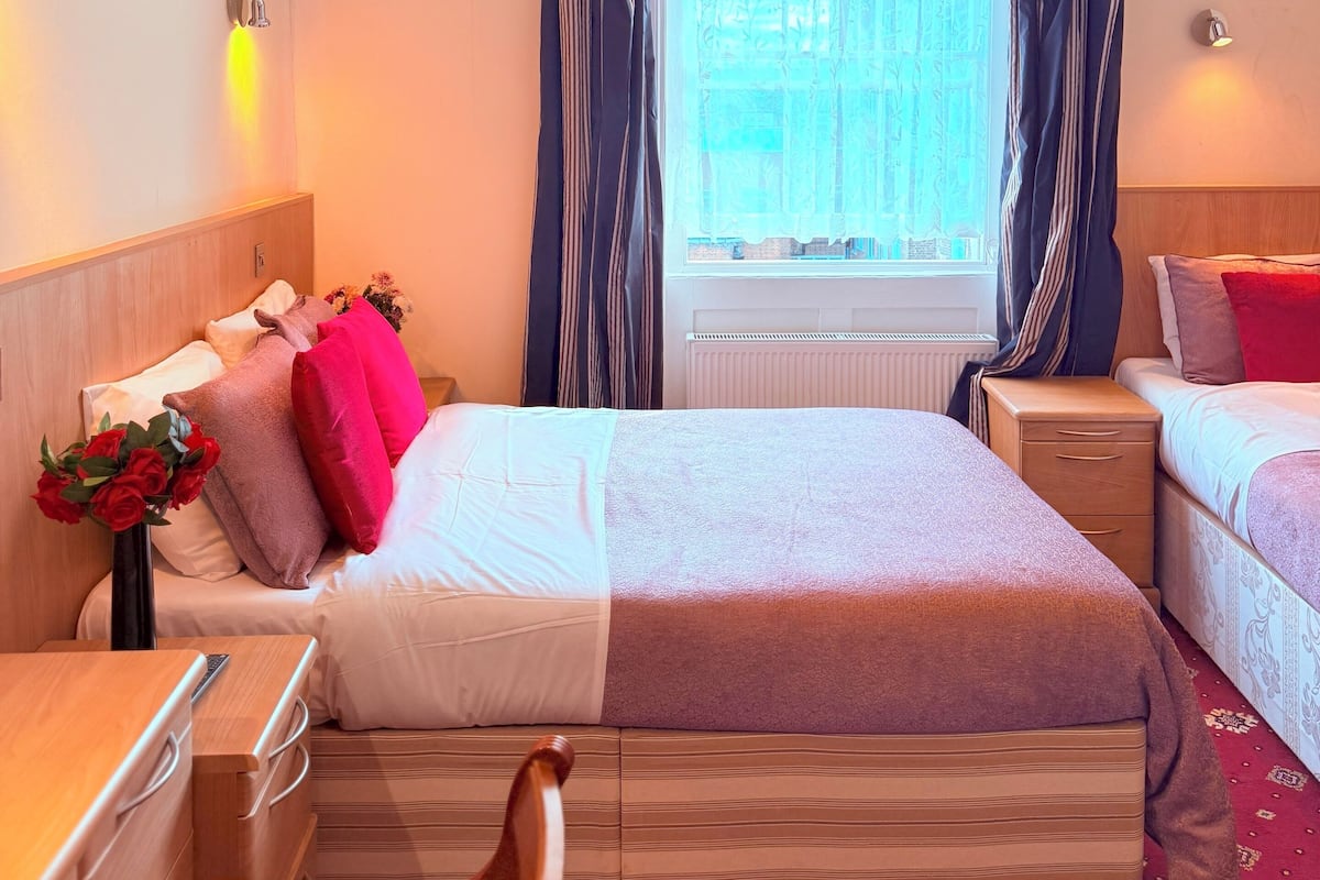 1 bedroom, in-room safe, soundproofing, free WiFi