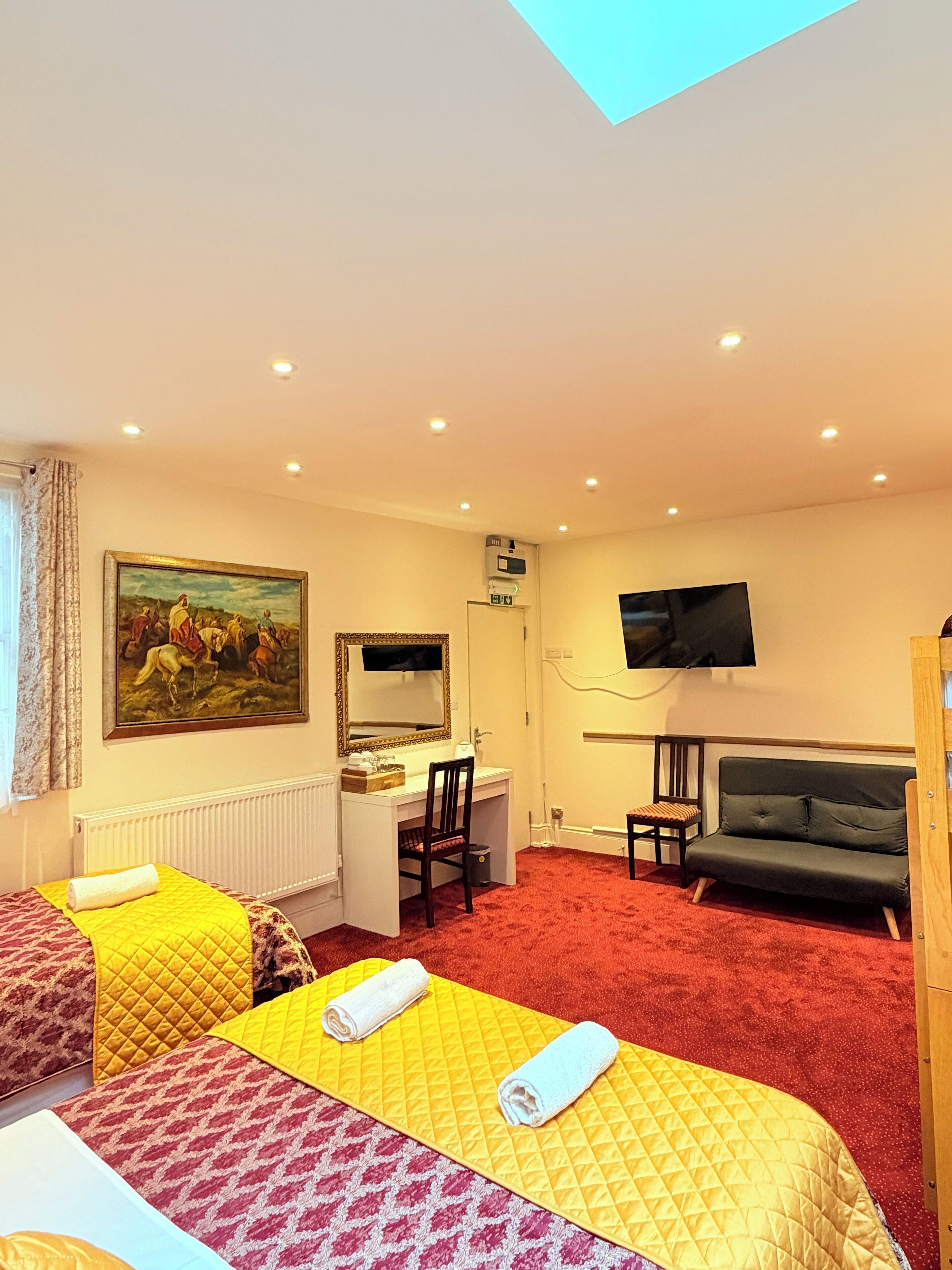 Photo - Albro House Hotel, London