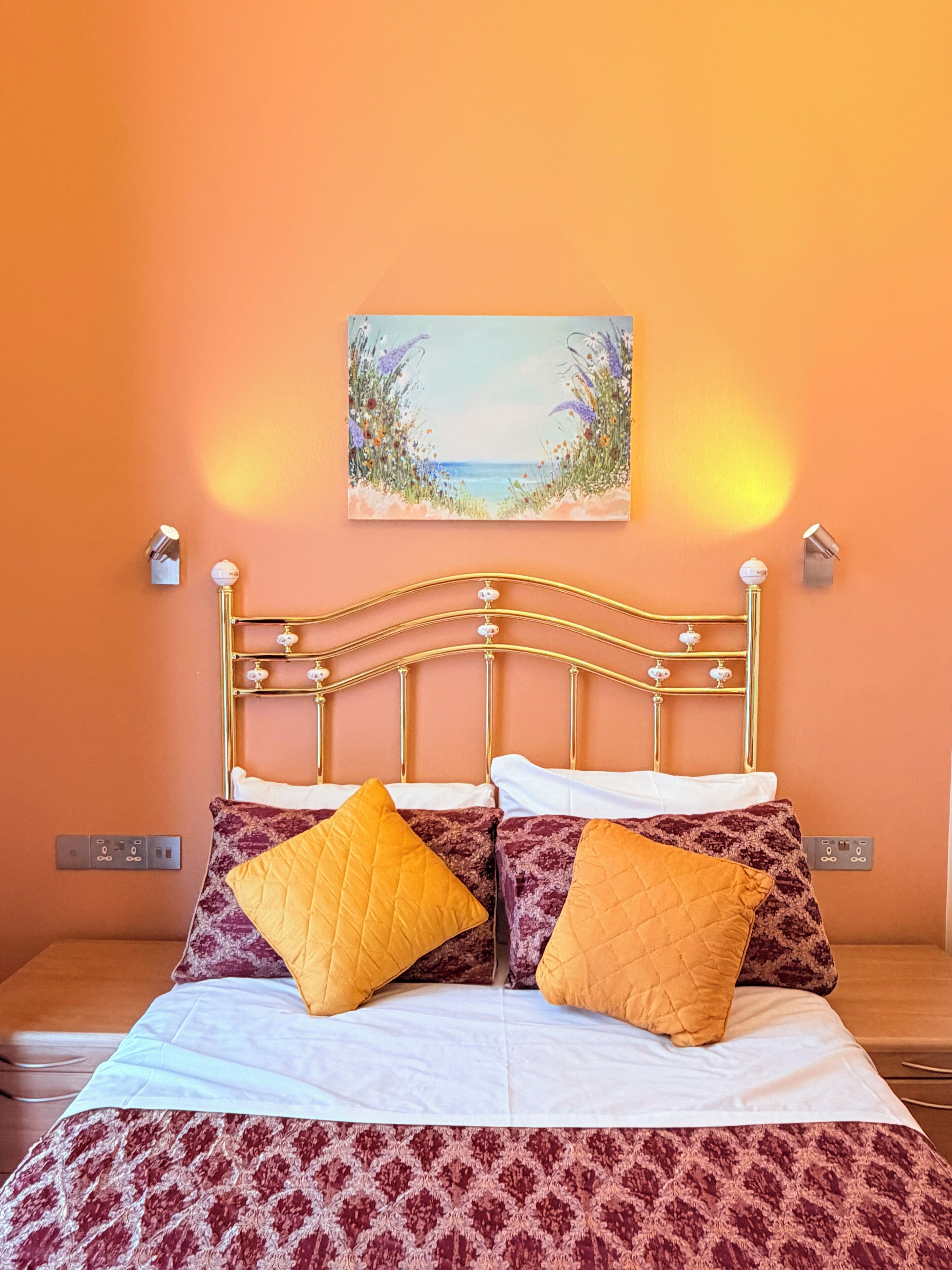 Double Room | 1 bedroom, in-room safe, soundproofing, free WiFi
