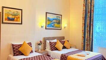 Familienzimmer | 1 Schlafzimmer, Zimmersafe, schallisolierte Zimmer, kostenloses WLAN