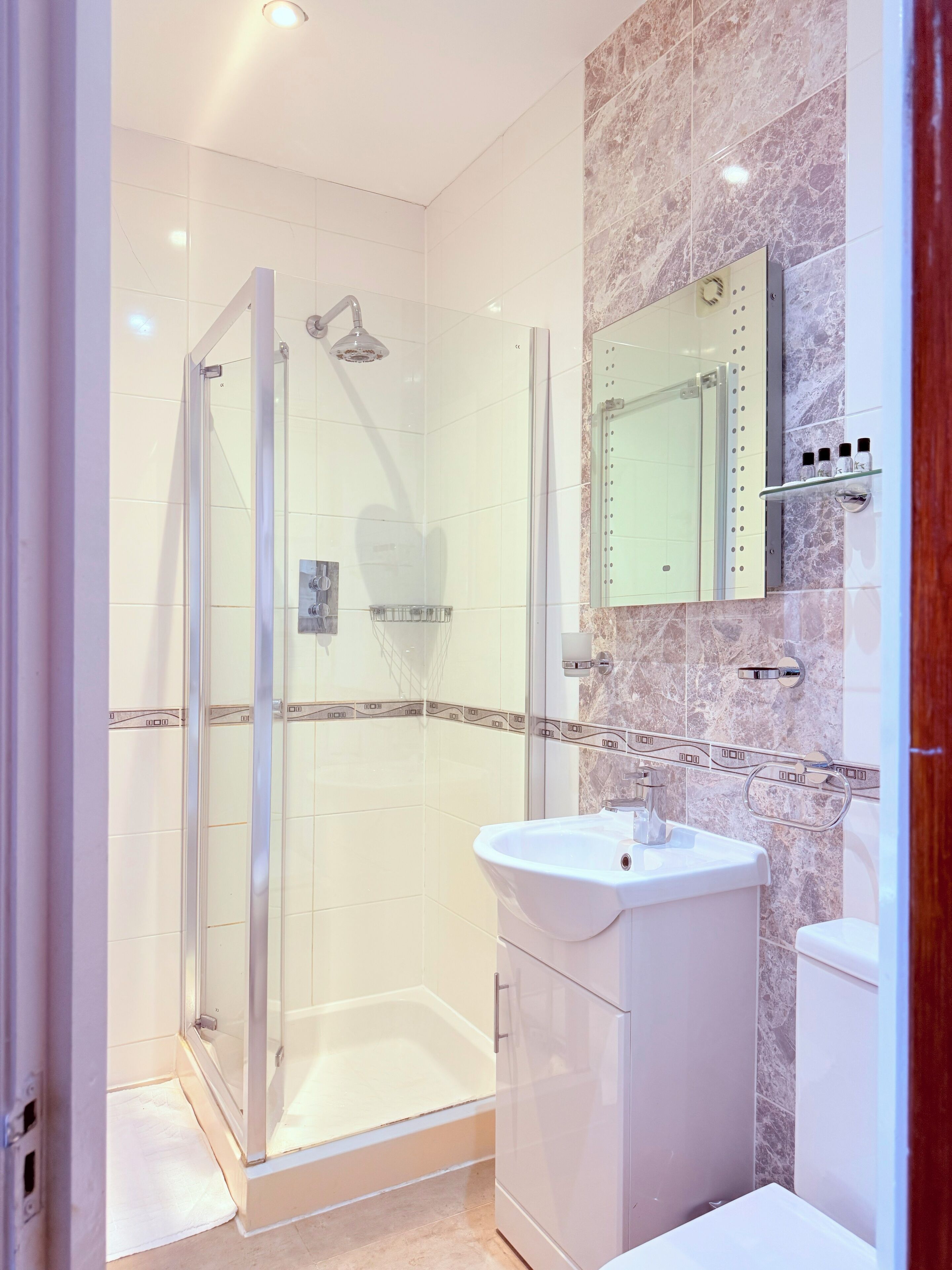 Photo - Albro House Hotel, London