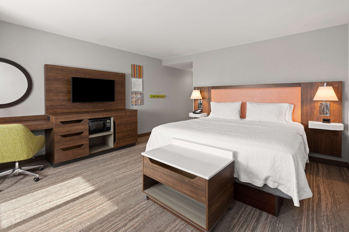 Premium bedding, desk, blackout curtains, iron/ironing board