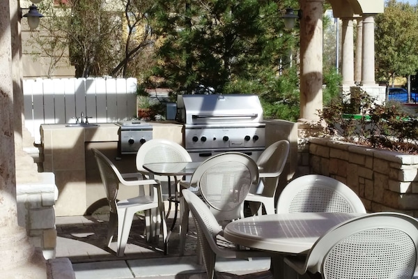 Área de parrilladas y picnic