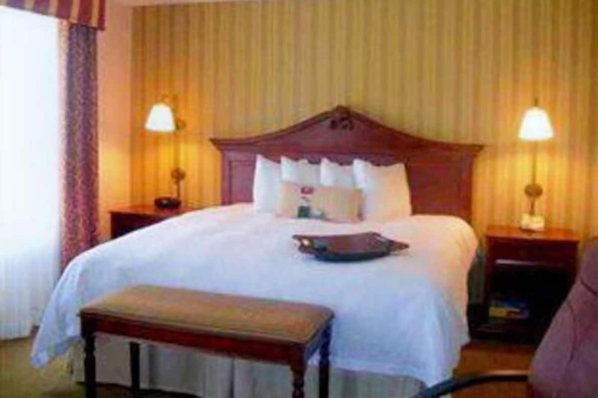 In-room safe, desk, laptop workspace, blackout drapes
