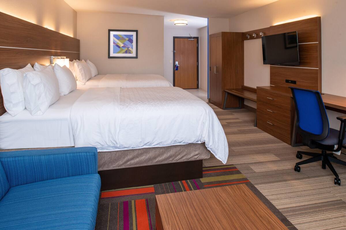 In-room safe, desk, iron/ironing board, cribs (free)