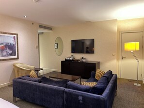 Executive Suite | Living area | Plasma TV - Renaissance by Crystall (Atyrau)