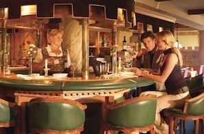 Bar (in der Unterkunft)