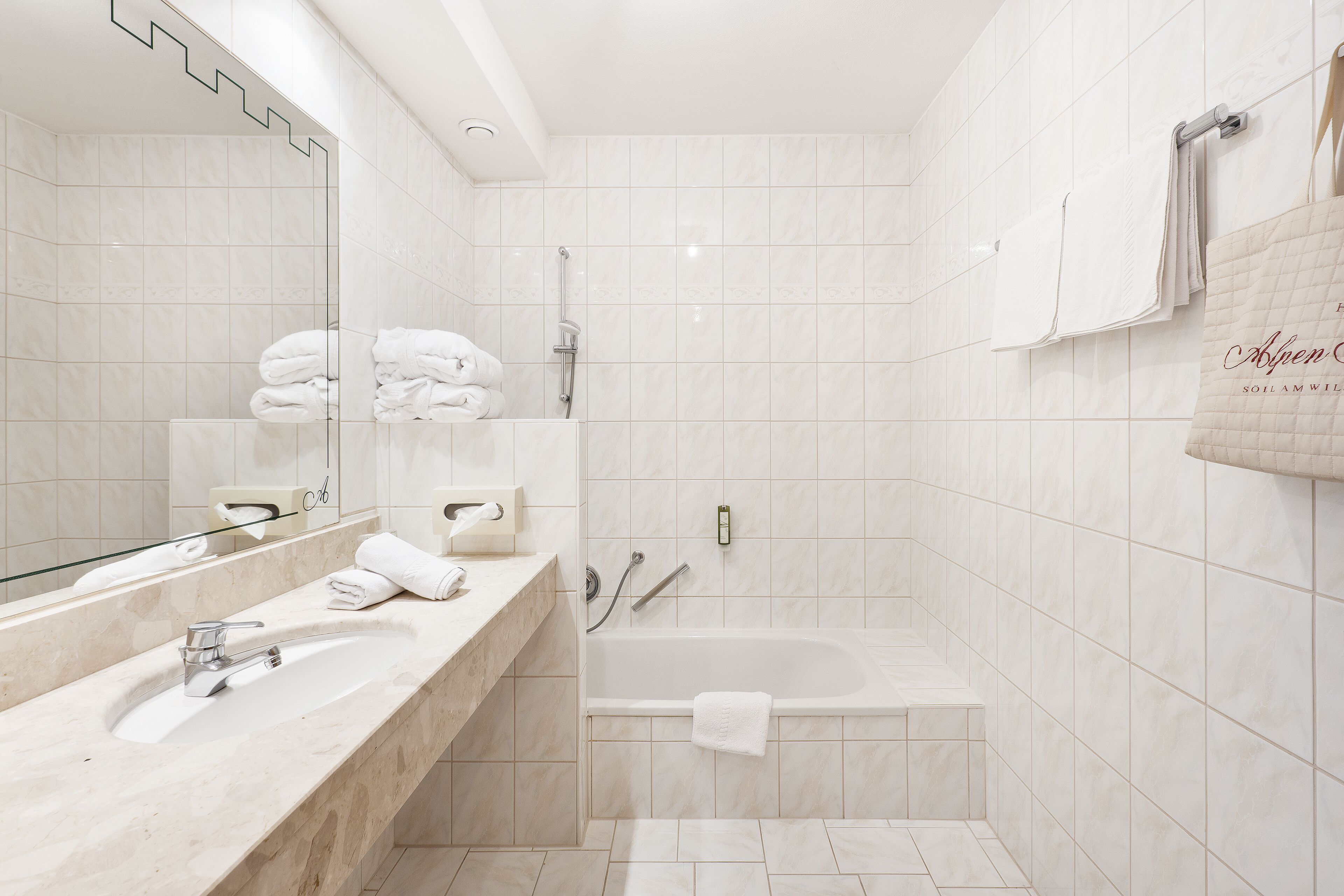 Photo - Hotel AlpenSchlössl