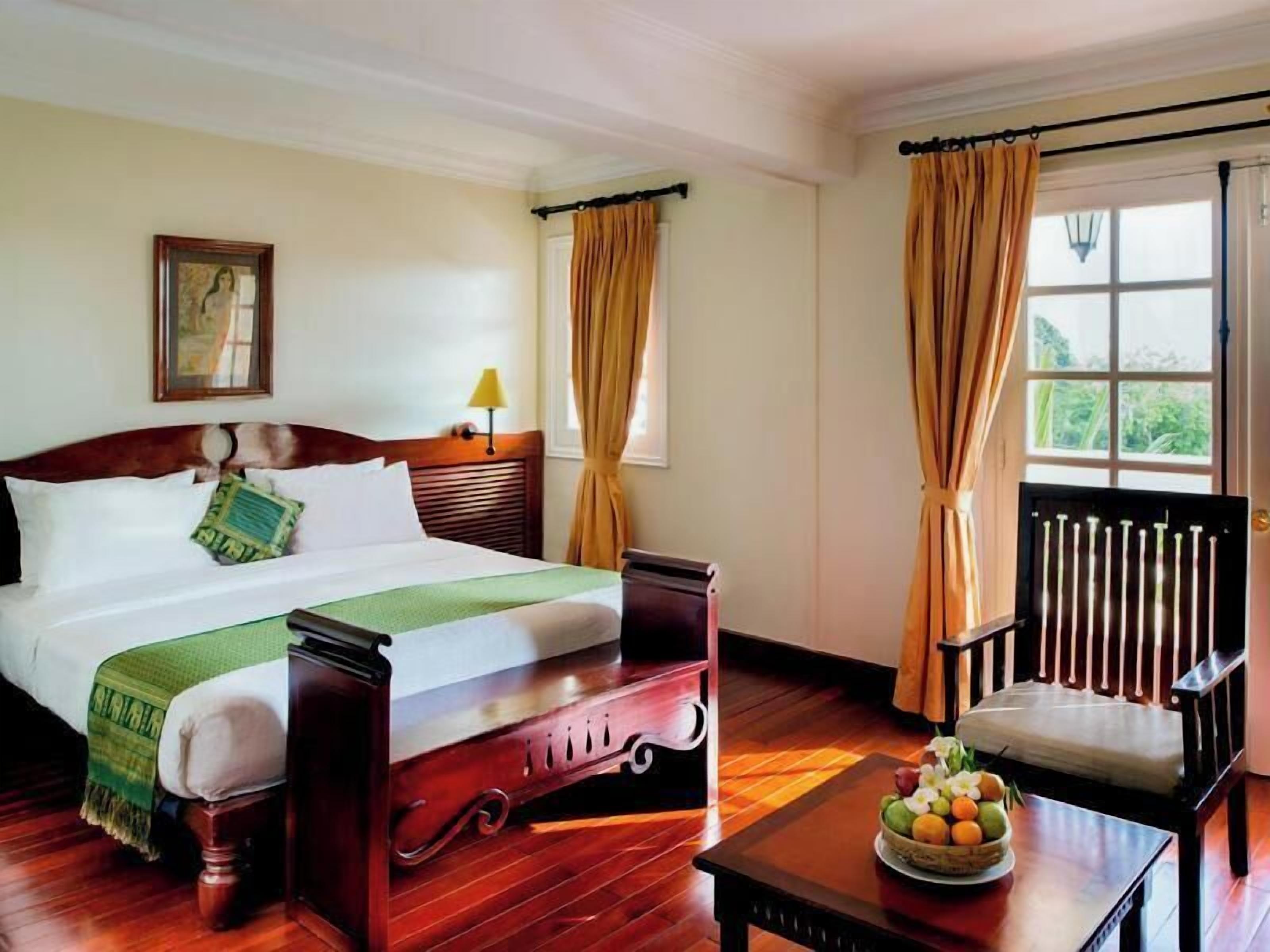 Minibar, in-room safe, desk, blackout drapes