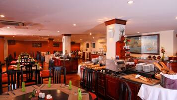 Daily continental breakfast (USD 23 per person)