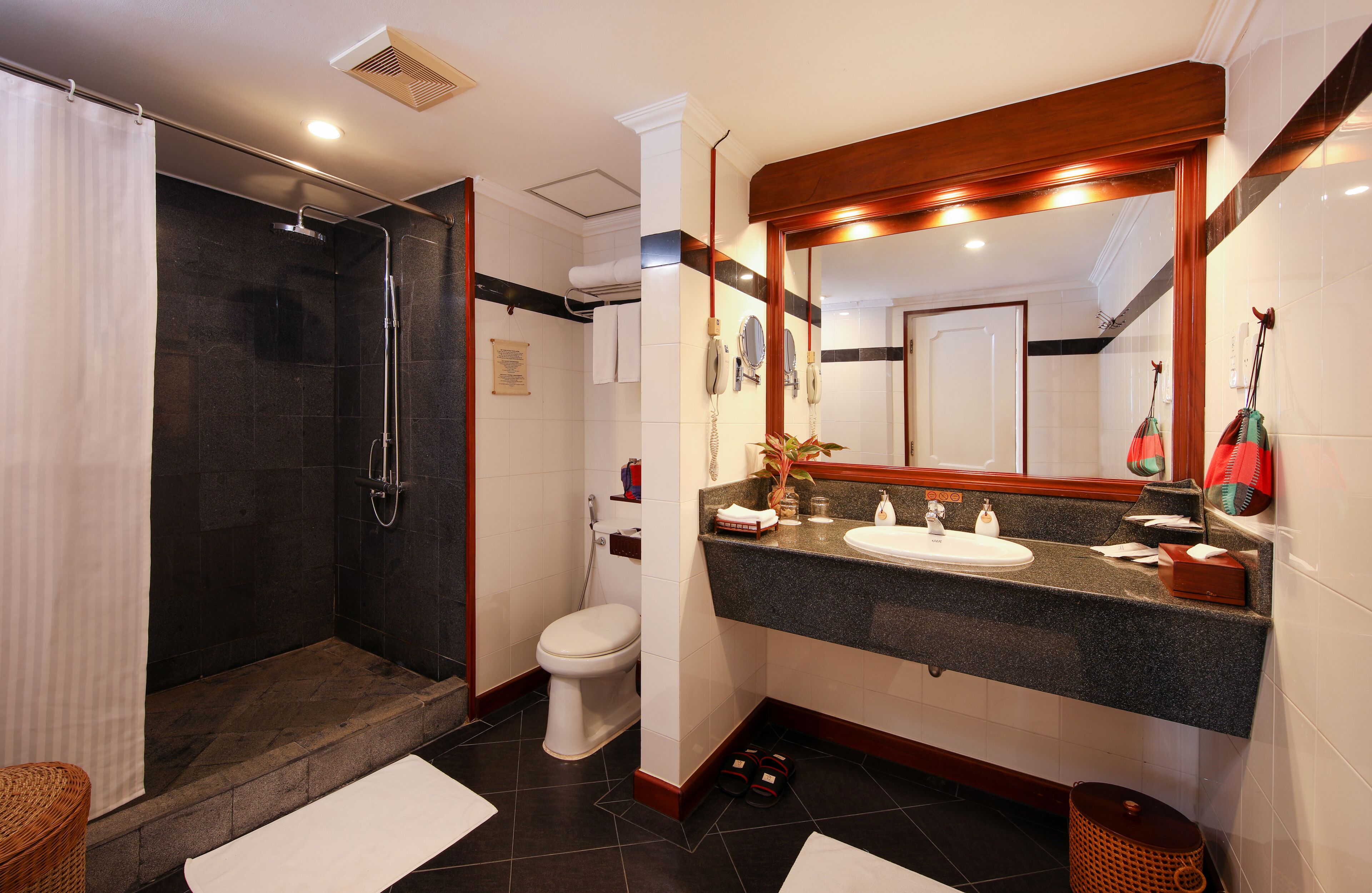 suite | bathroom | free toiletries, hair dryer, bathrobes, towels