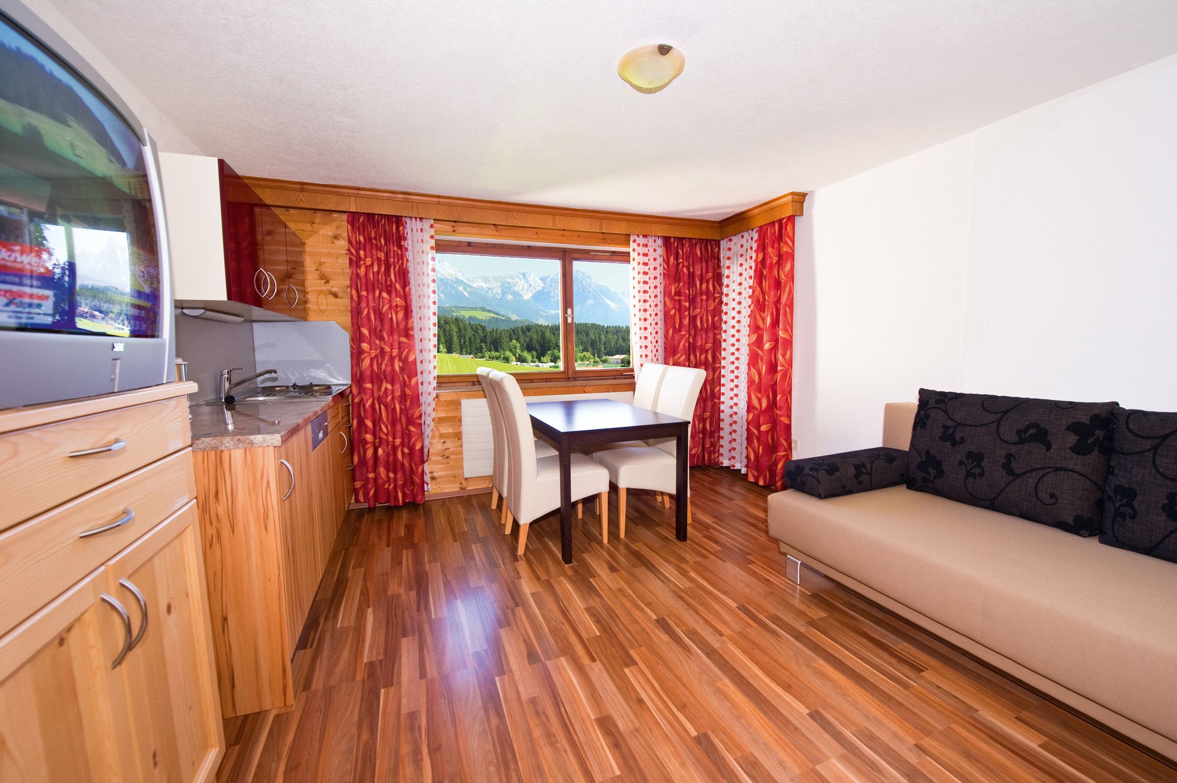 0b | living area | flat-screen tv