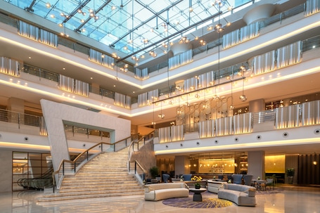 Lobby. Crowne Plaza Shenzhen Futian by IHG