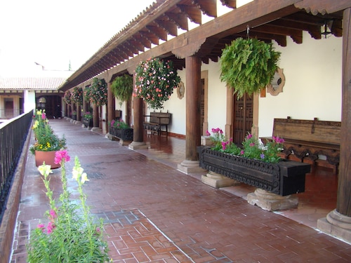 Mansión del Cupatitzio