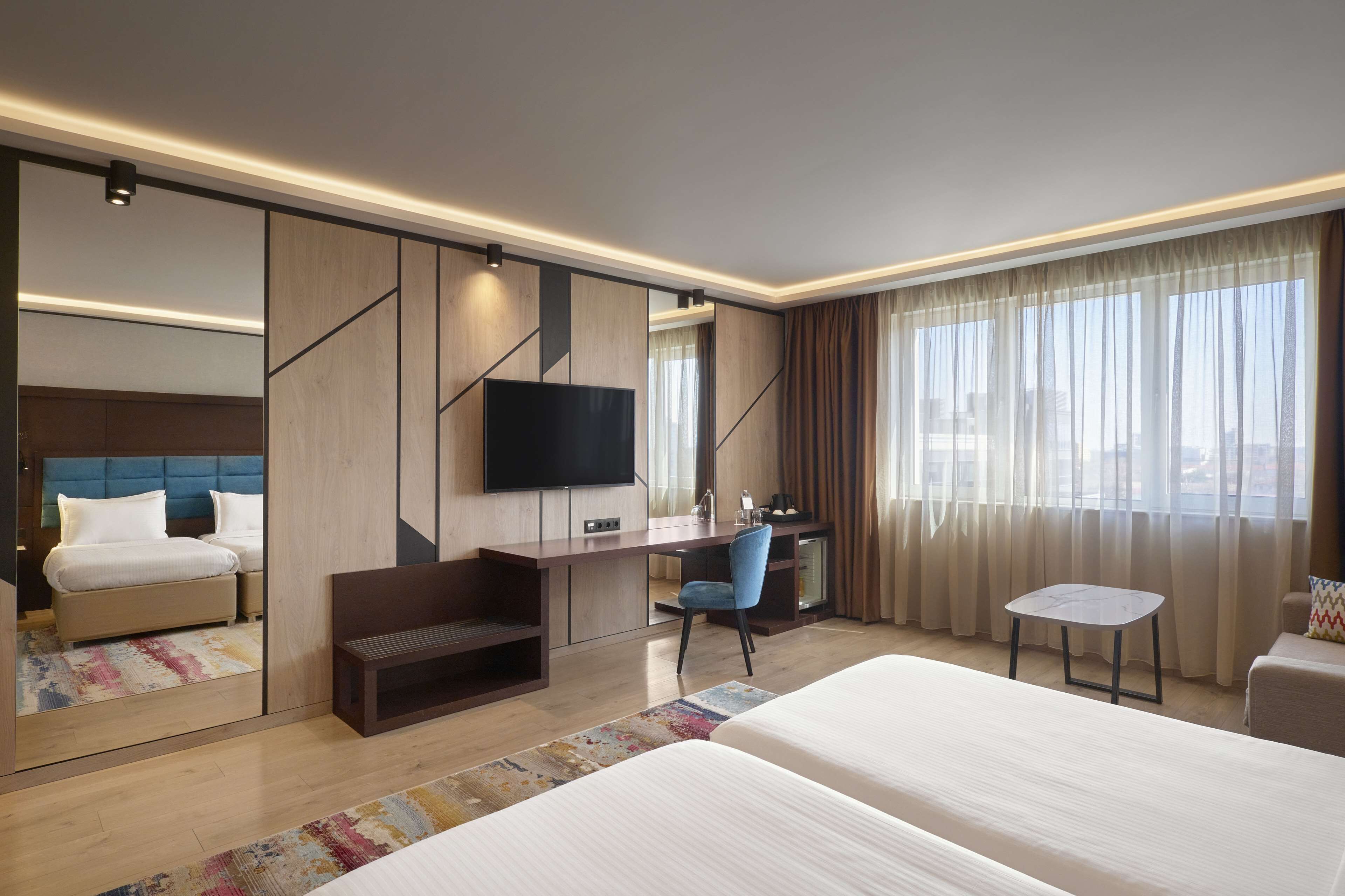 premium bedding, minibar, in-room safe, desk