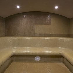 Body treatments, aromatherapy, deep-tissue massages, sports massages