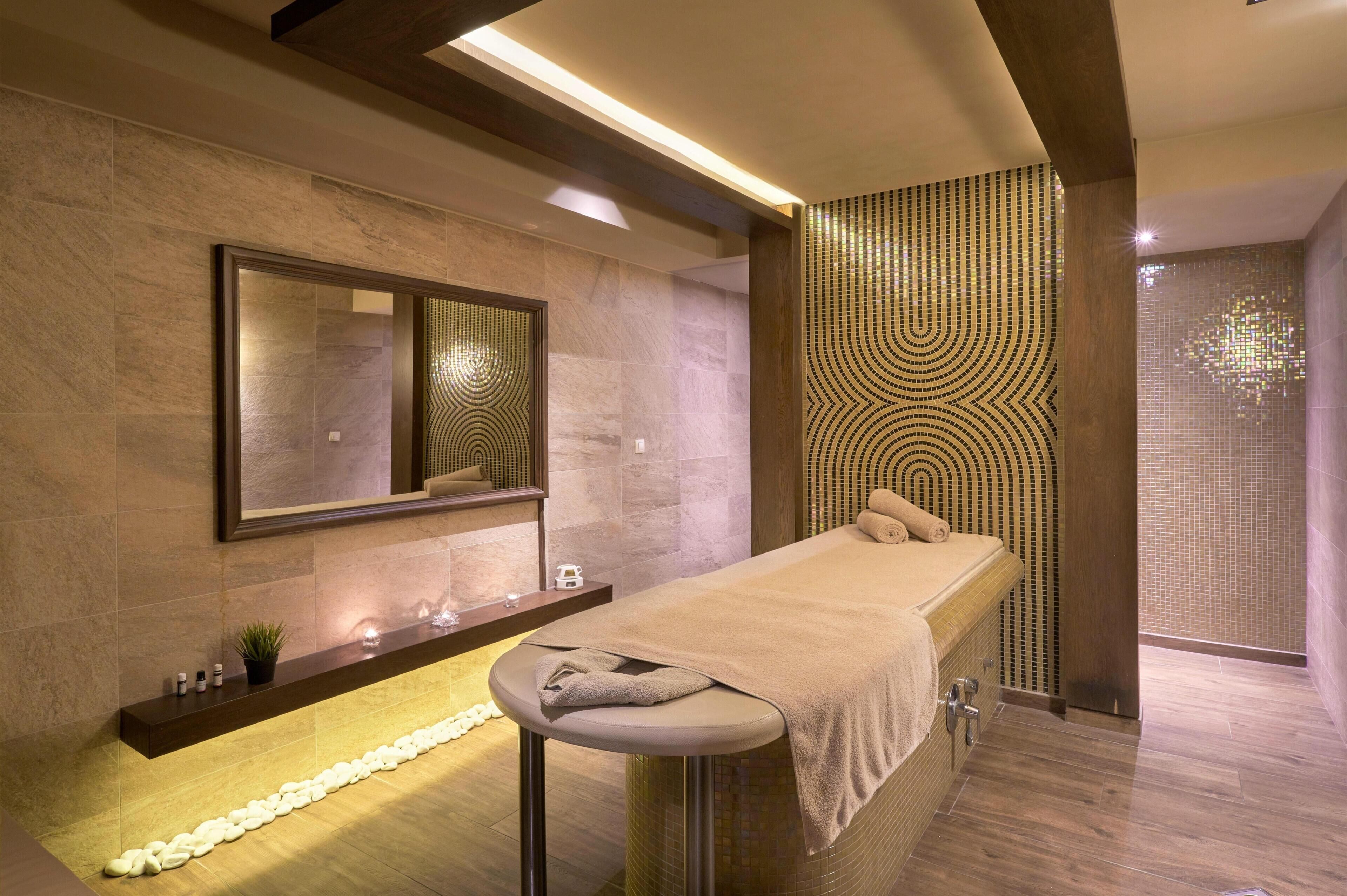 Body treatments, aromatherapy, deep-tissue massages, sports massages