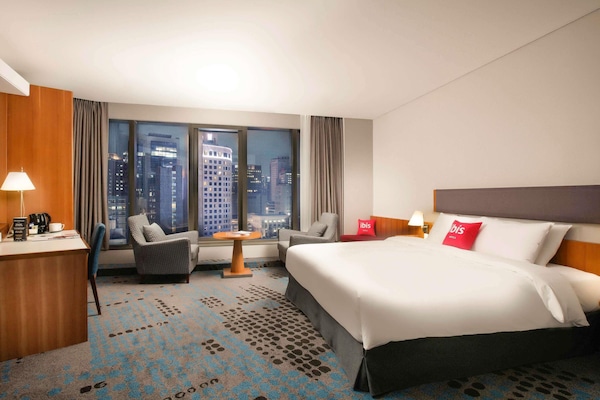 Junior Suite (with 1 Bed)