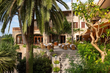 3 restaurants, lunch, dinner served; international cuisine. Es Moli Hotel