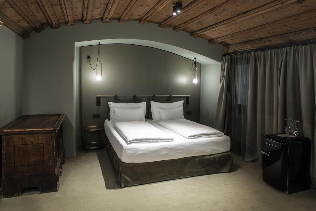 Comfort Double Room (Doppelzimmer Stube) | Hypo-allergenic bedding, in-room safe, individually decorated