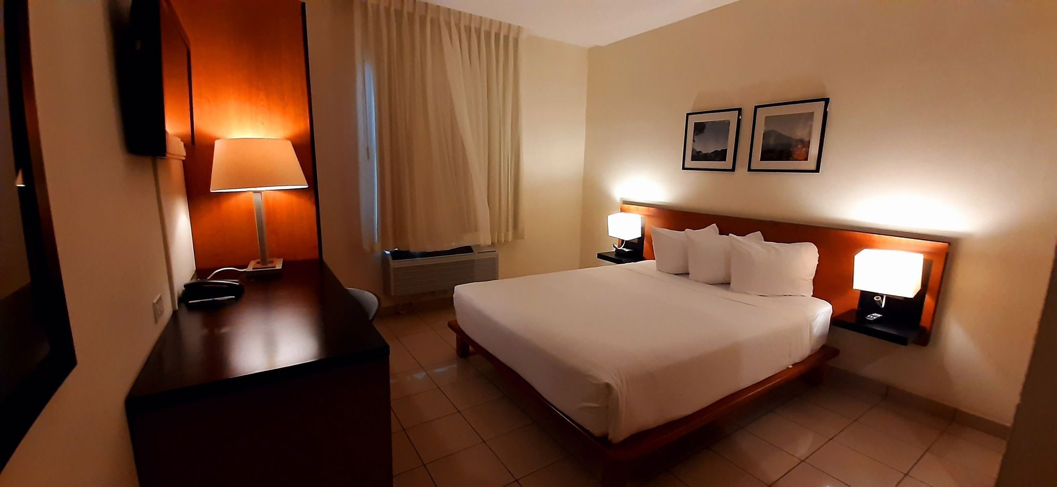 Premium bedding, in-room safe, desk, laptop workspace