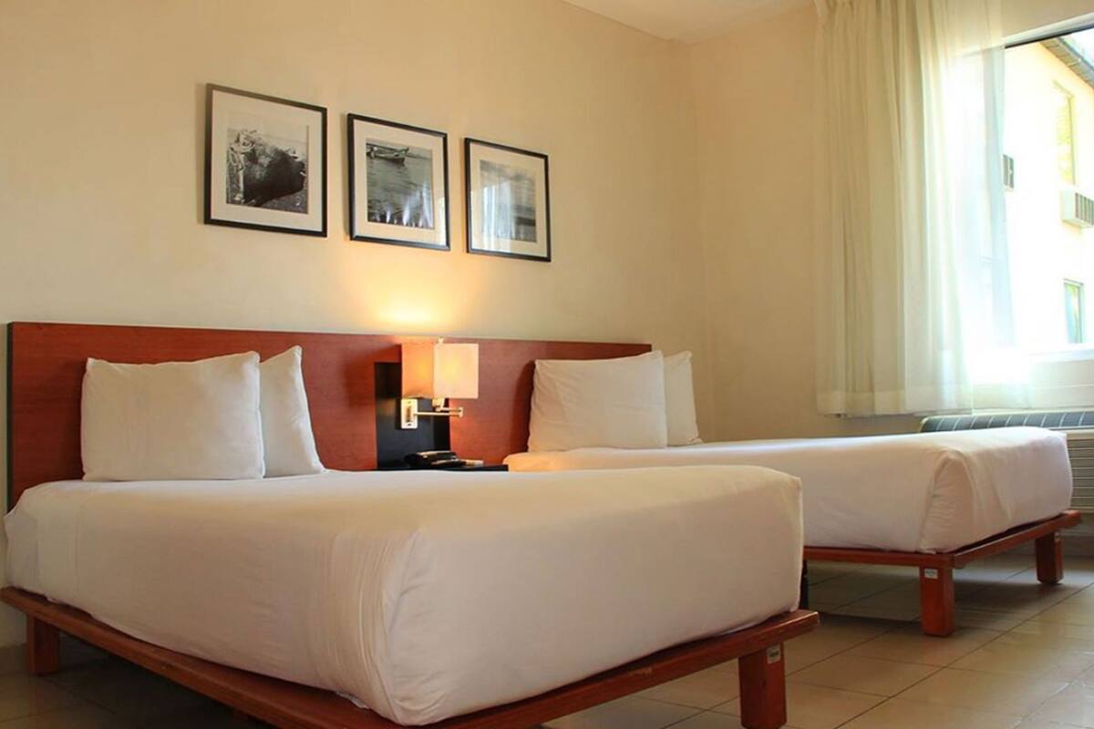 Premium bedding, in-room safe, desk, laptop workspace