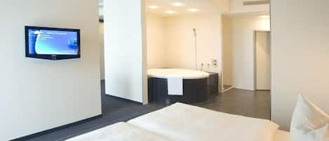 Suite (Champion) | Bilik Mandi | Gabungan pancuran/tab mandi, kelengkapan dandanan diri percuma