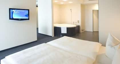 NOVINA HOTEL Herzogenaurach Herzo Base