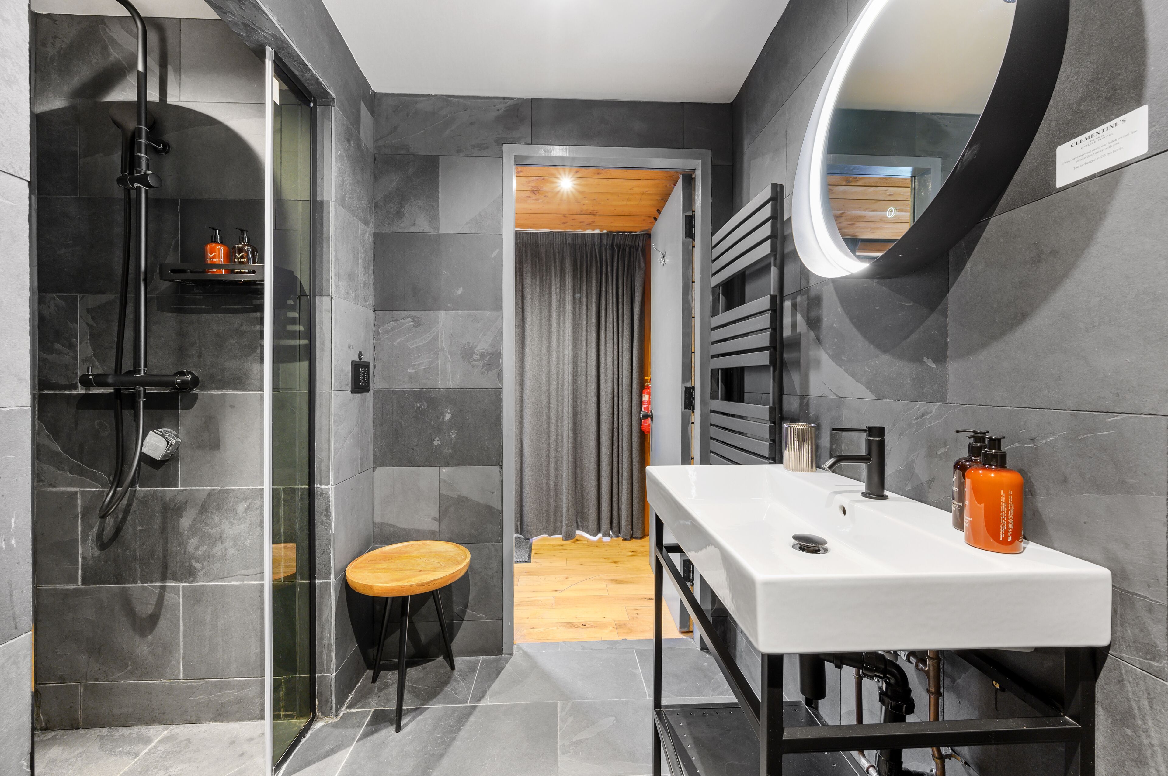 garden double room | bathroom | free toiletries, hair dryer, towels, soap