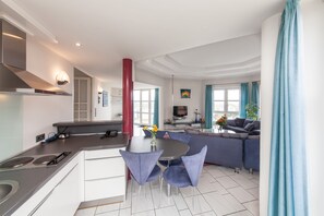 Allergitestet sengetøy, safe på rommet, skrivebord og lydisolert