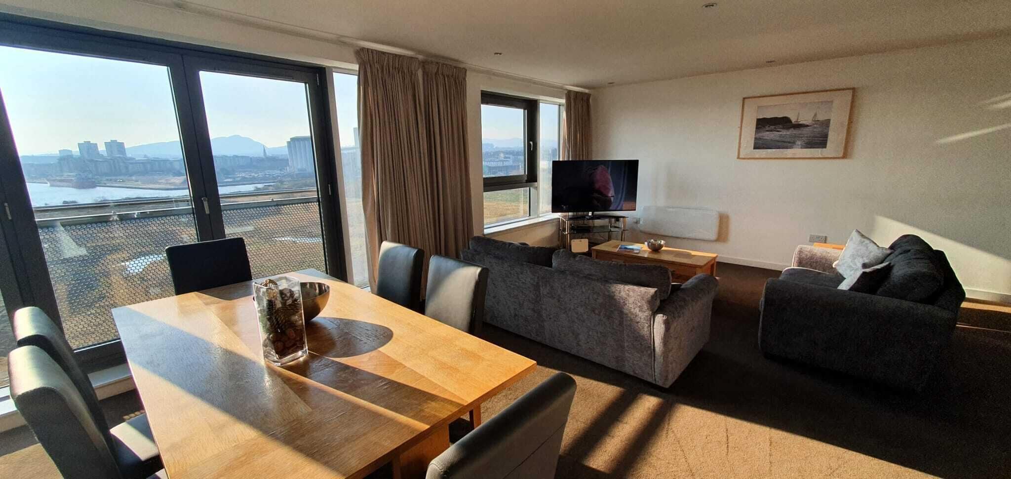 executive apartment, 2 bedrooms, balcony, harbour view | water view