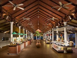3 restaurants; breakfast, lunch, dinner, and brunch served