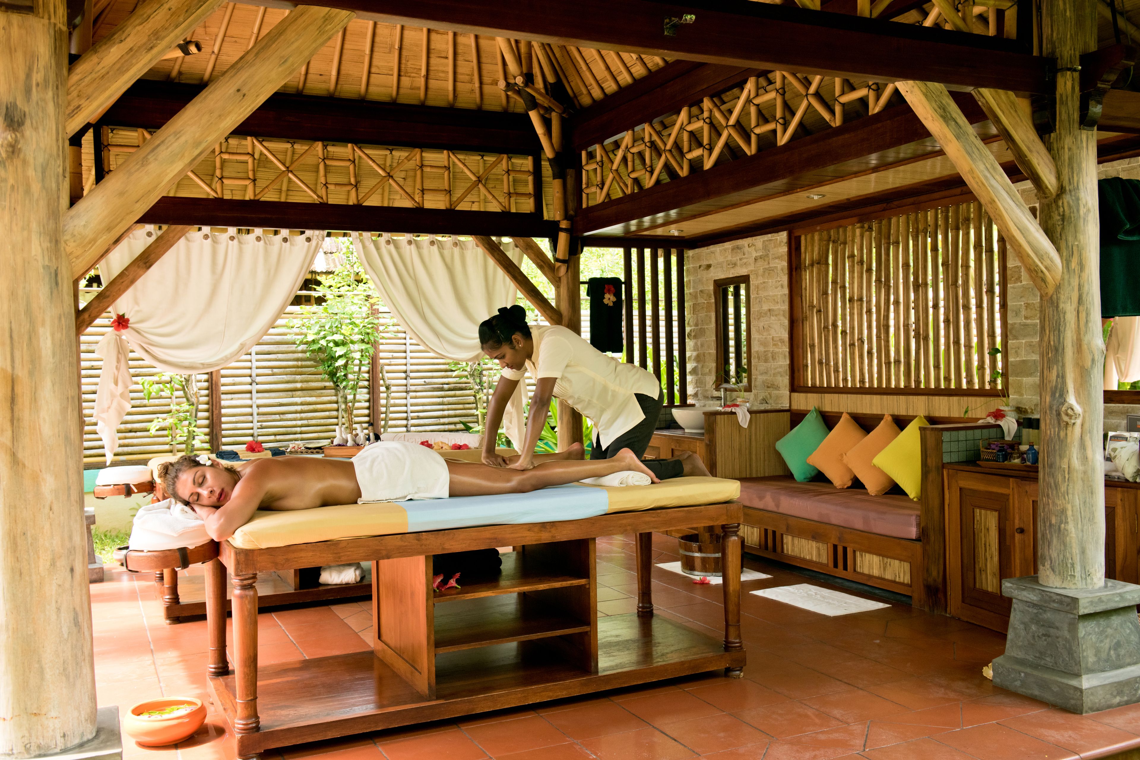 couples treatment room(s), sauna, hot tub, body treatments, aromatherapy