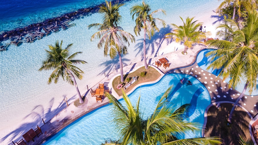 Royal Island Resort & Spa