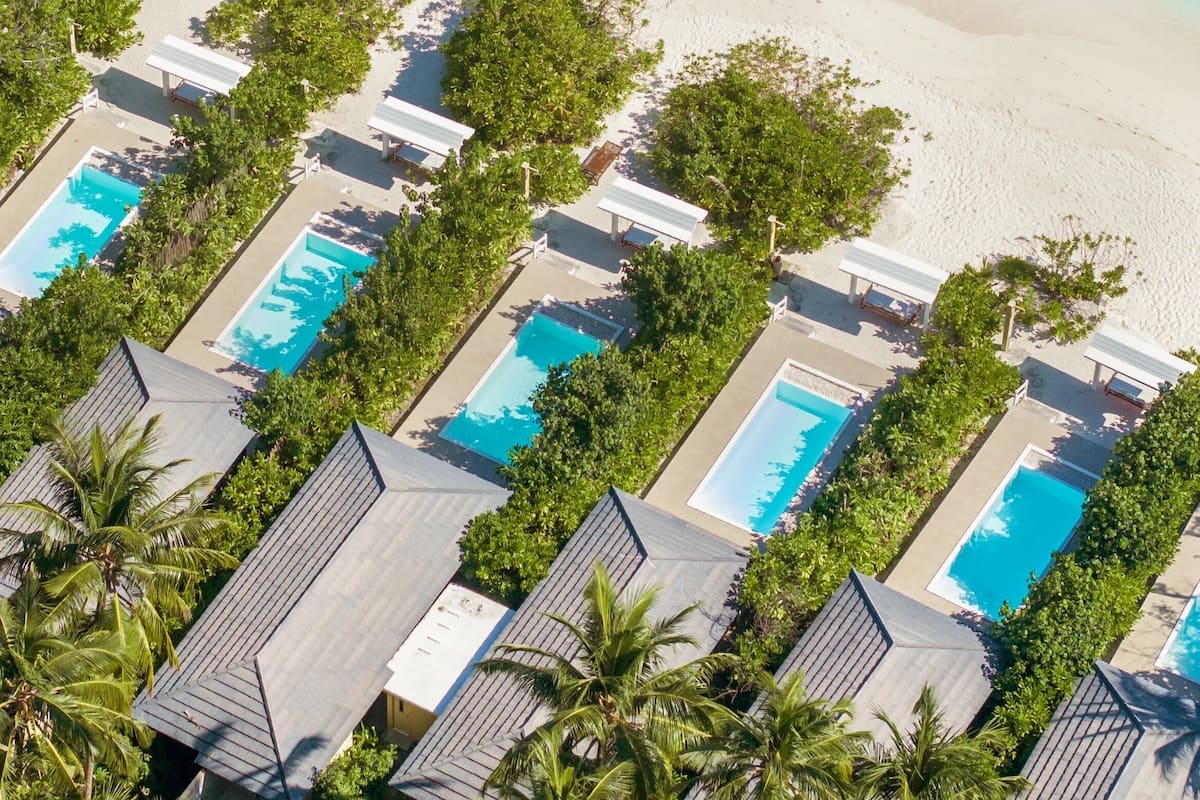 디럭스룸, 침대(여러 개) (Beach Pool Villa) | 미니바, 객실 내 금고, 책상, 다리미/다리미판