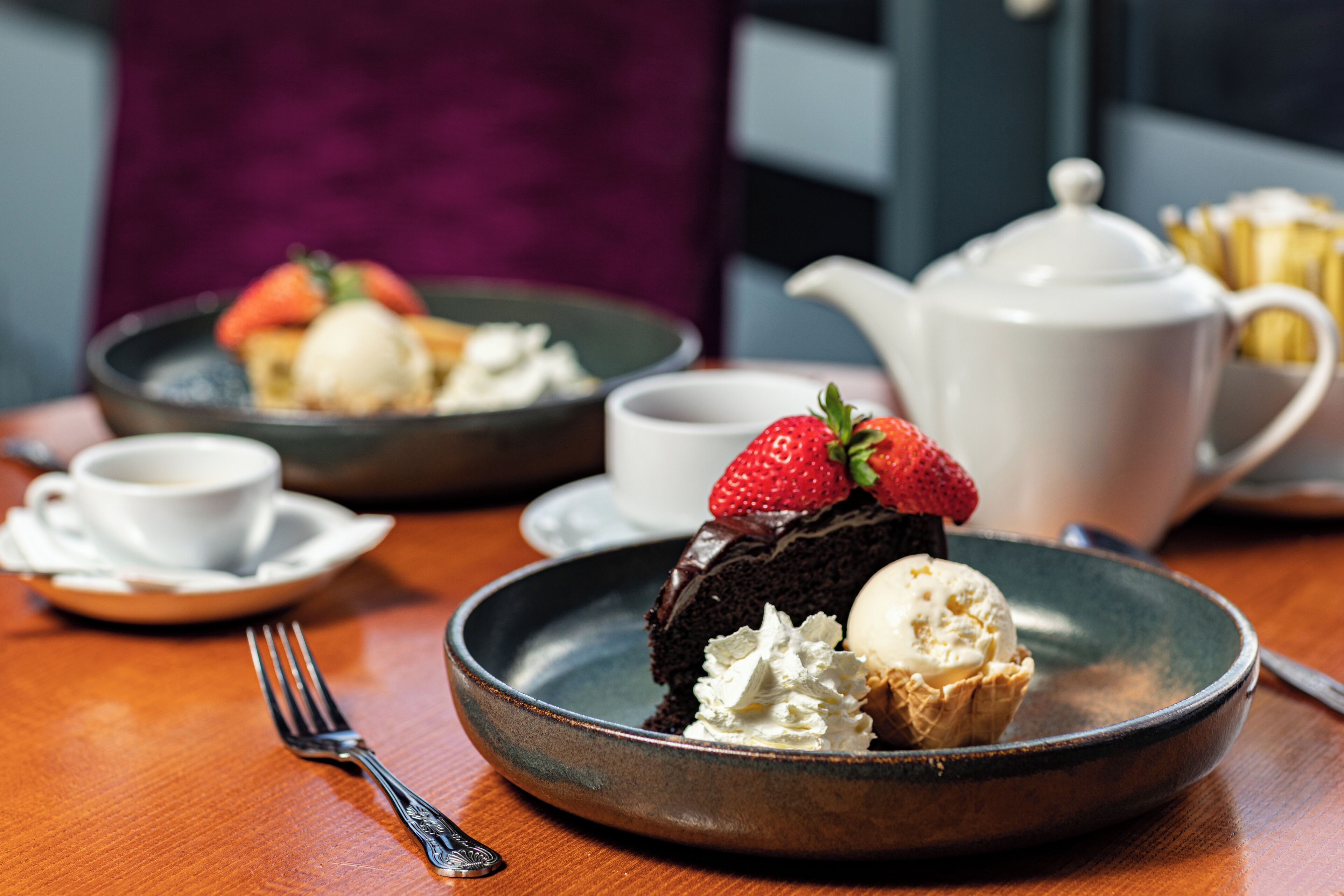 lunch and dinner served